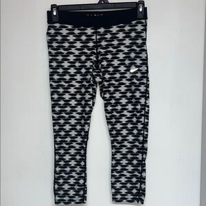 Nike Dri-Fit Sz MED Women’s Running Capri Legging, Black & White #nike #running